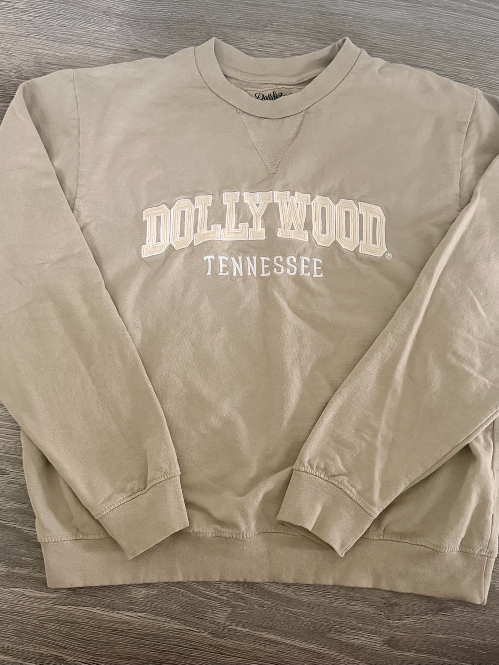 Dollywood Crewneck Sweatshirt - Beige